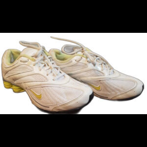Womens Nike Shox Reveal 2 Size 8 White Yellow